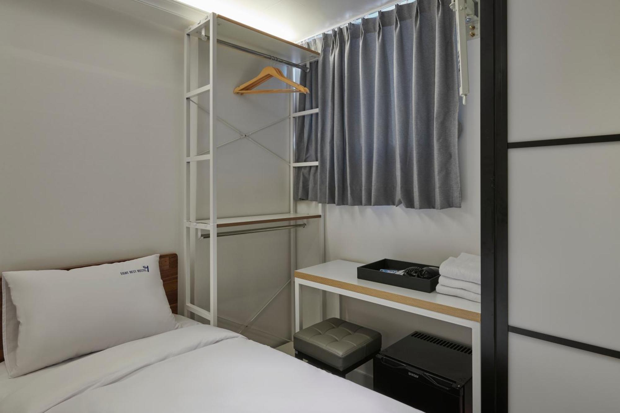 Eight Rest Hostel Myeongdong Seul Esterno foto