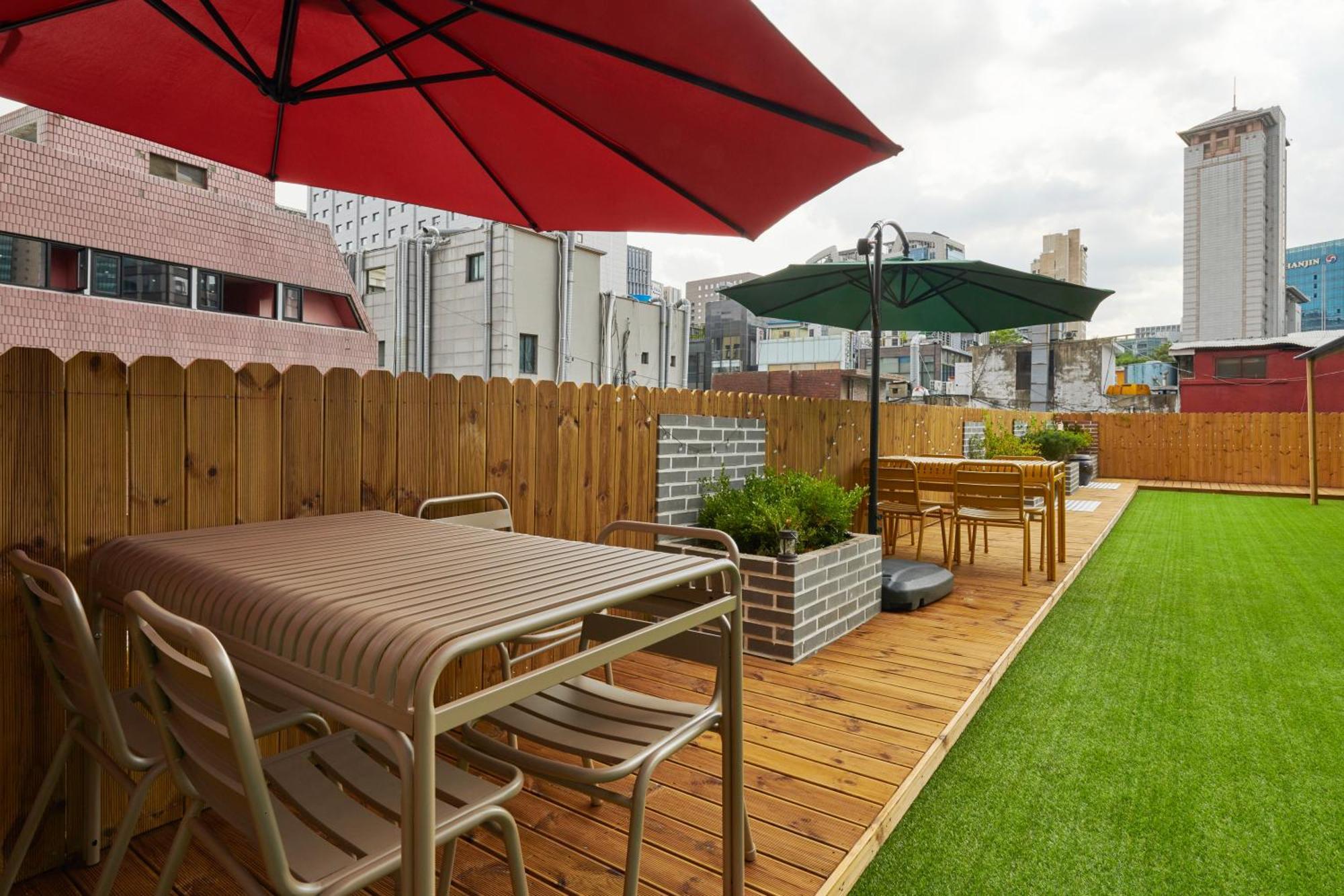 Eight Rest Hostel Myeongdong Seul Esterno foto